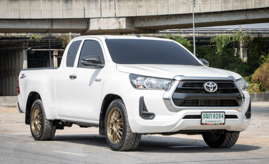 TOYOTA REVO 2.4 Z-Edition Entry  SMARTCAB 2022