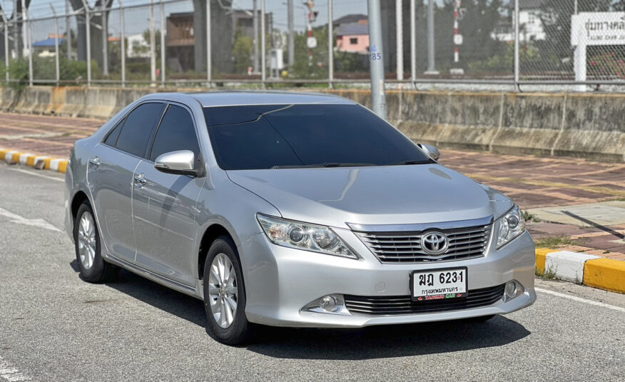 TOYOTA CAMRY 2.0 G 2012