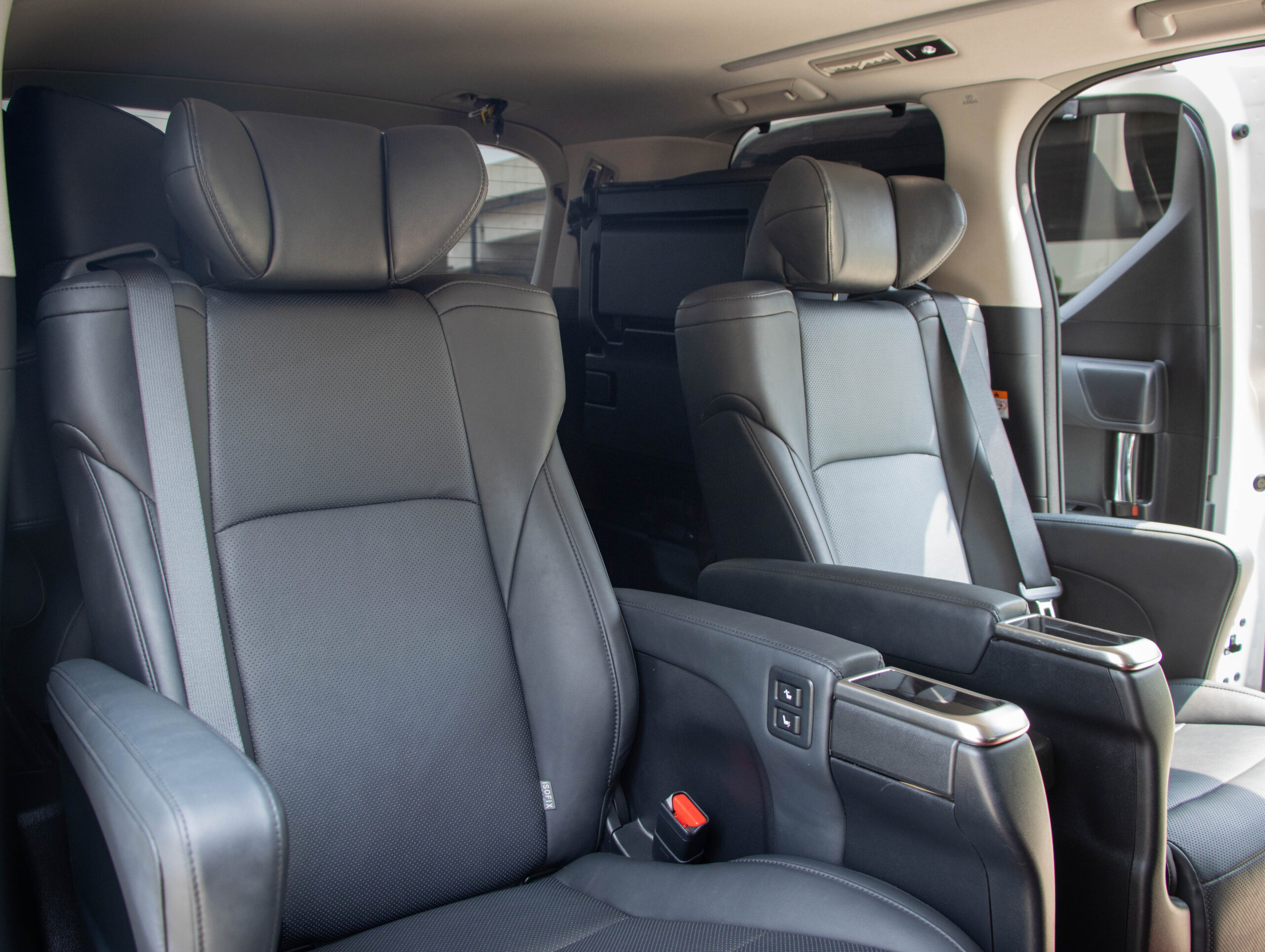 TOYOTA ALPHARD 2.5L SC PACKAGE 2023