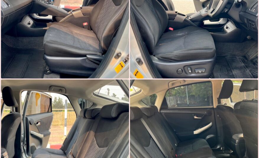TOYOTA PRIUS 1.8 Hybrid Standard grade 2013
