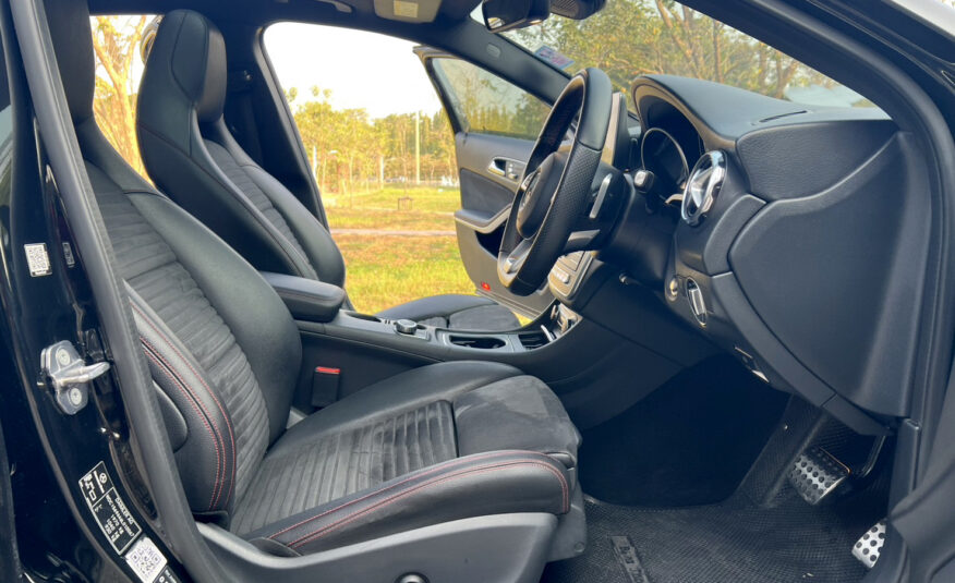 BENZ GLA 250 2.0 AMG Dynamic 2018