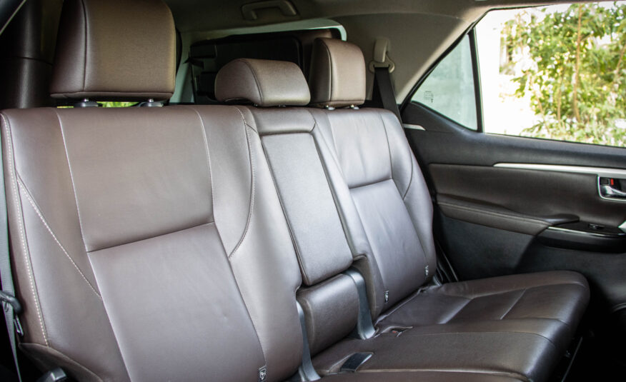 TOYOTA FORTUNER 2.4 V 2WD 2016