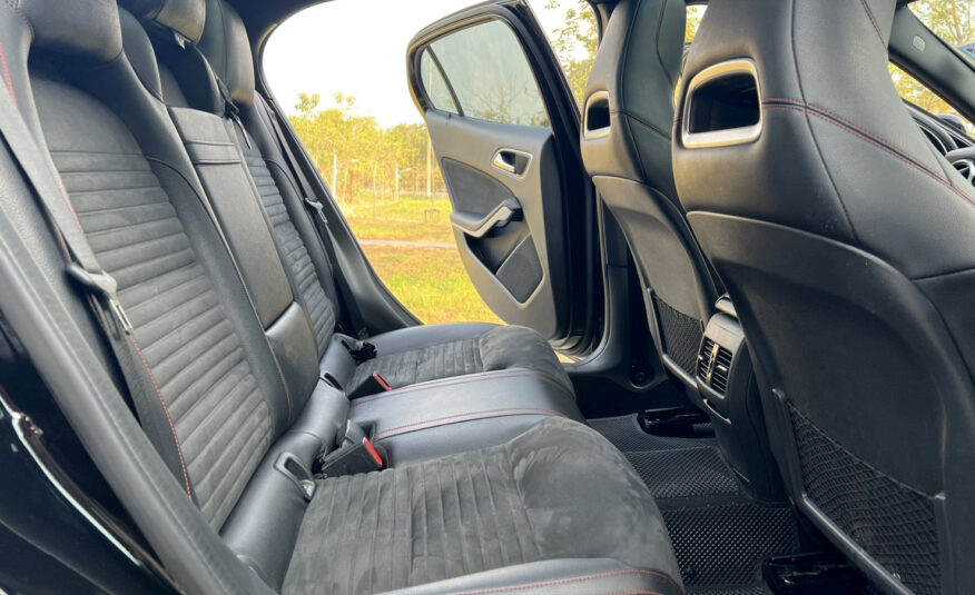 BENZ GLA 250 2.0 AMG Dynamic 2018