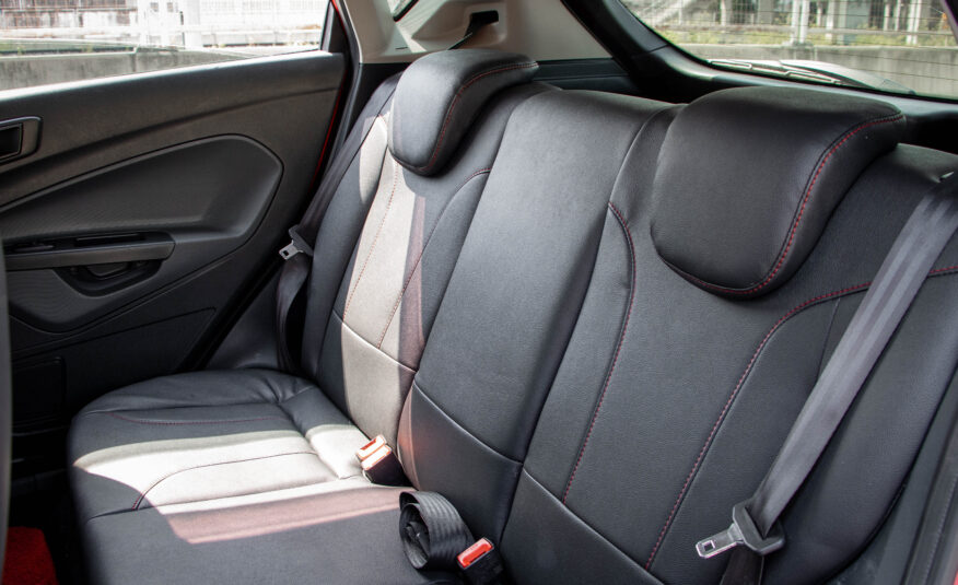 FORD FIESTA 1.5 Sport Hatchback 2013