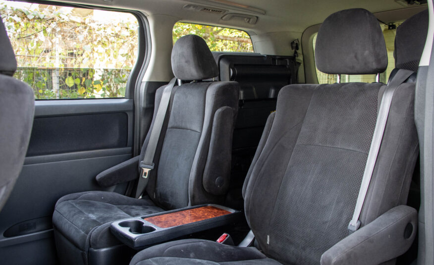 TOYOTA VELLFIRE 2.4 V 2010