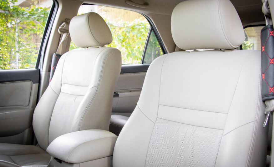 TOYOTA FORTUNER 3.0 V 4WD 2010