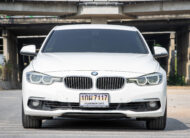 BMW 320i 2.0 LUXURY 2017