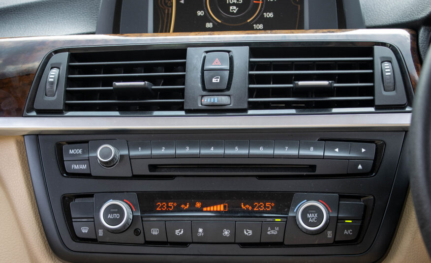BMW 320i 2.0  F30 LUXURY 2014