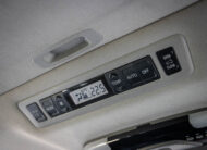 TOYOTA VELLFIRE 2.4 V 2010