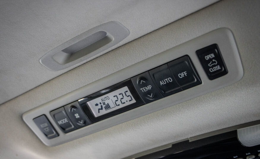 TOYOTA VELLFIRE 2.4 V 2010