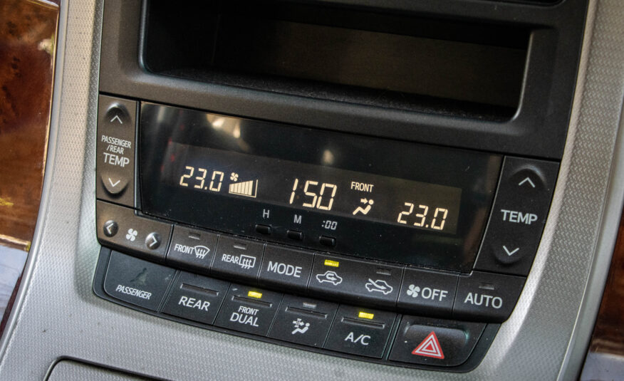 TOYOTA VELLFIRE 2.4 V 2010