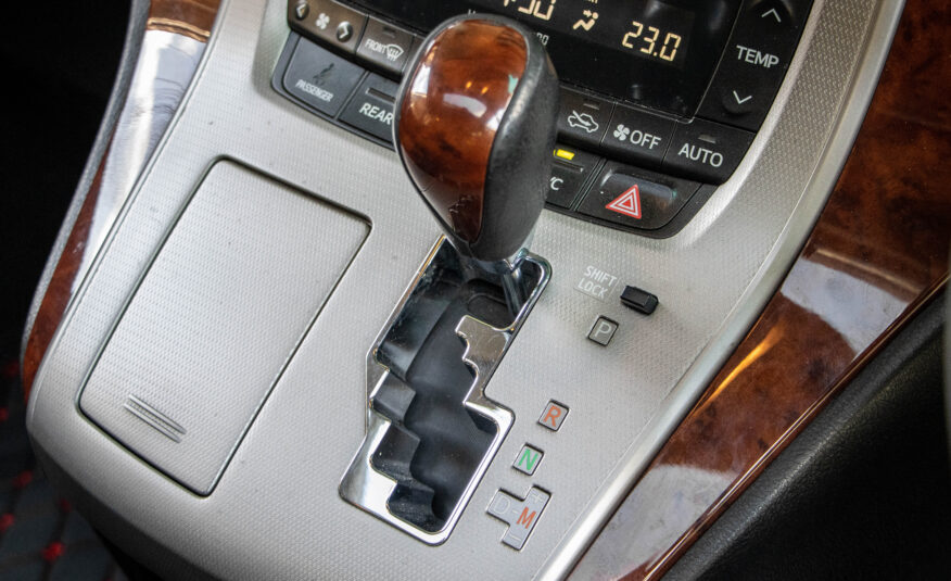 TOYOTA VELLFIRE 2.4 V 2010