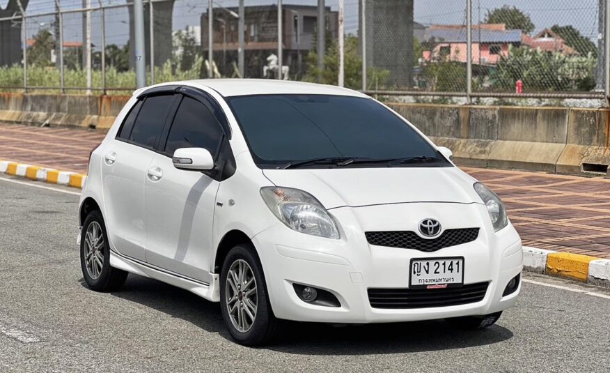 TOYOTA YARIS 1.5 J 2011