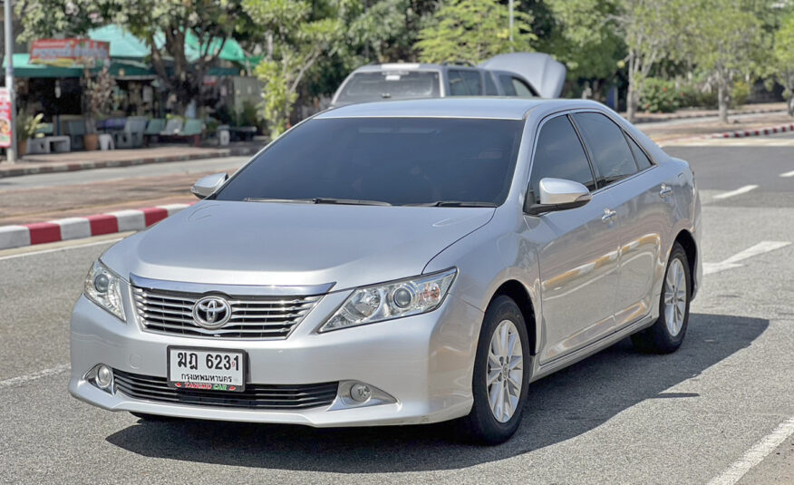 TOYOTA CAMRY 2.0 G 2012