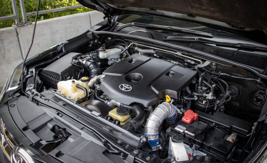 TOYOTA FORTUNER 2.4 V 2WD 2016