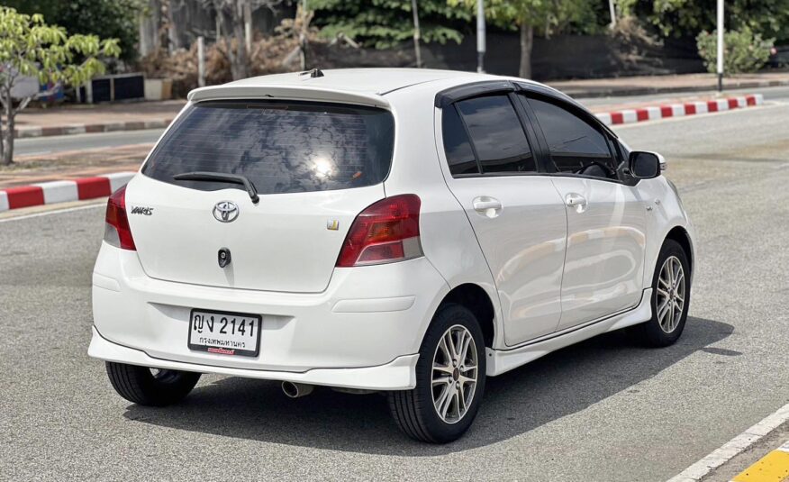 TOYOTA YARIS 1.5 J 2011