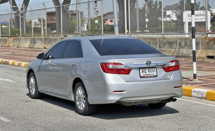 TOYOTA CAMRY 2.0 G 2012