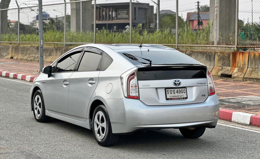 TOYOTA PRIUS 1.8 Hybrid Standard grade 2013