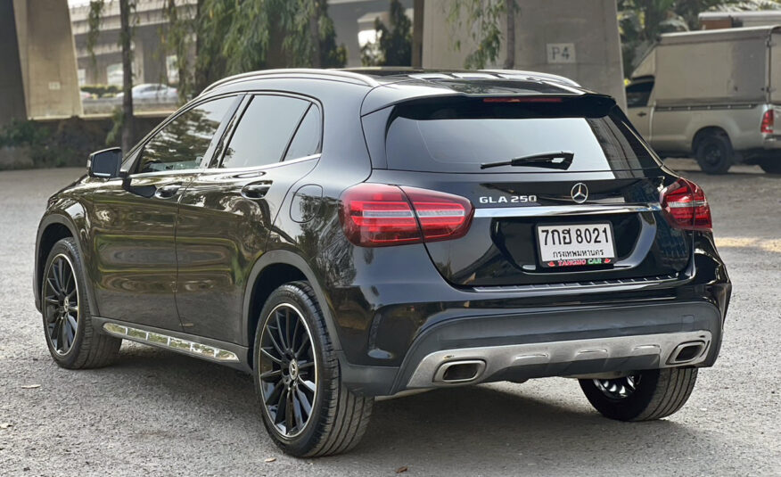 BENZ GLA 250 2.0 AMG Dynamic 2018