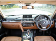 BMW 320i 2.0 LUXURY 2017
