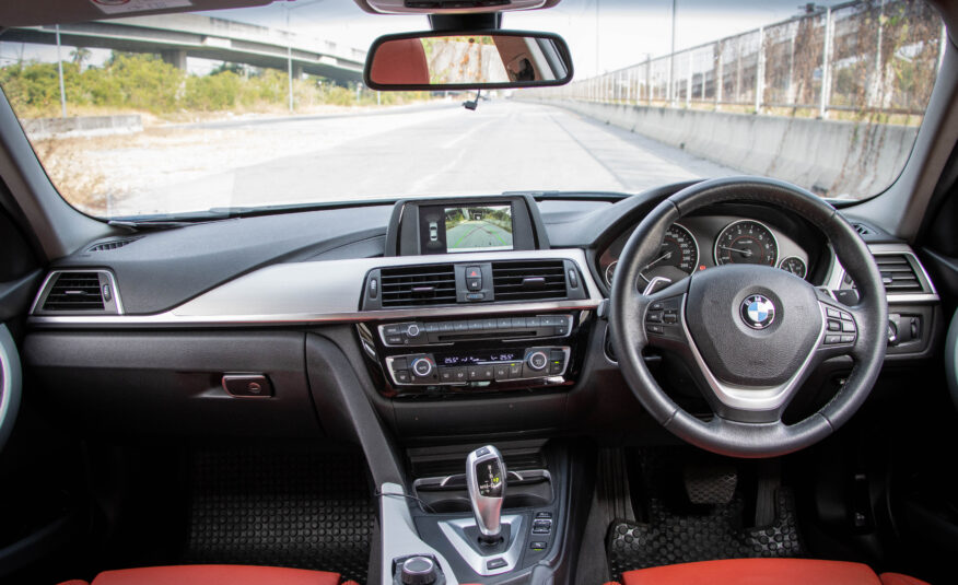 BMW 330E 2.0 Sport 2019