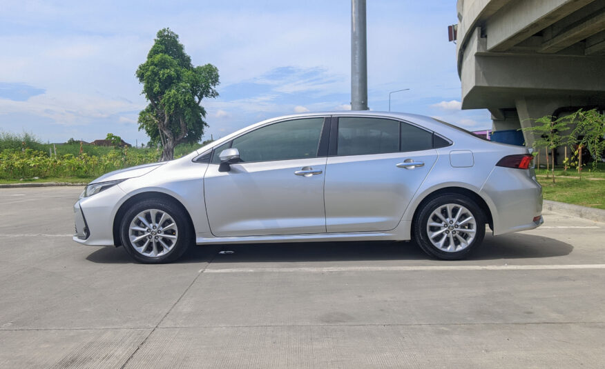 TOYOTA ALTIS 1.6 G 2020