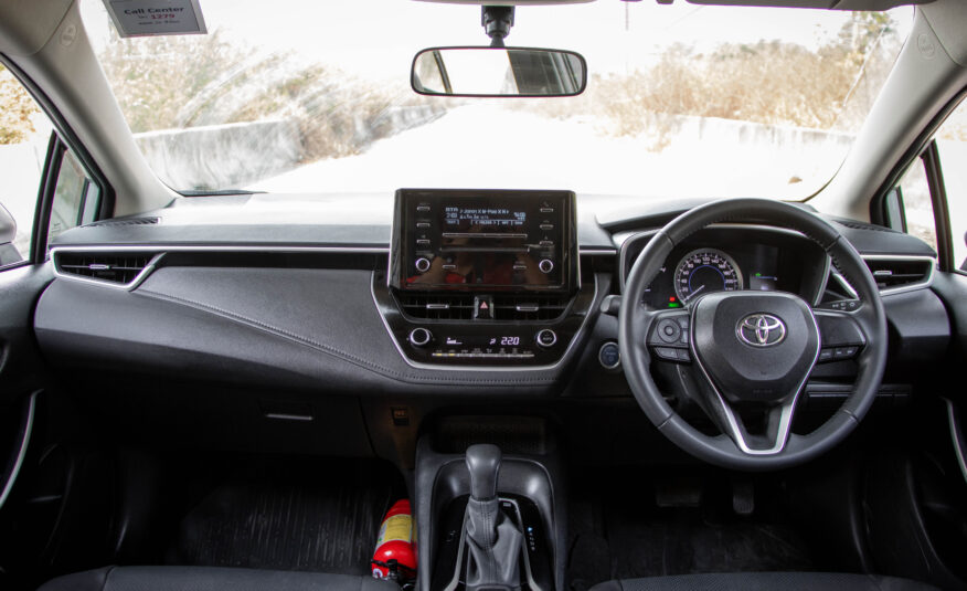 TOYOTA ALTIS 1.8 HYBRID Entry 2020