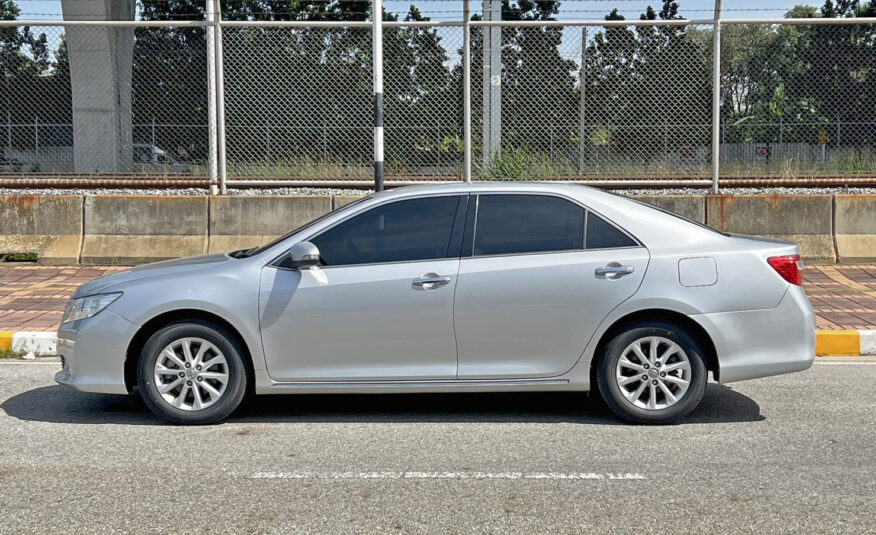 TOYOTA CAMRY 2.0 G 2012