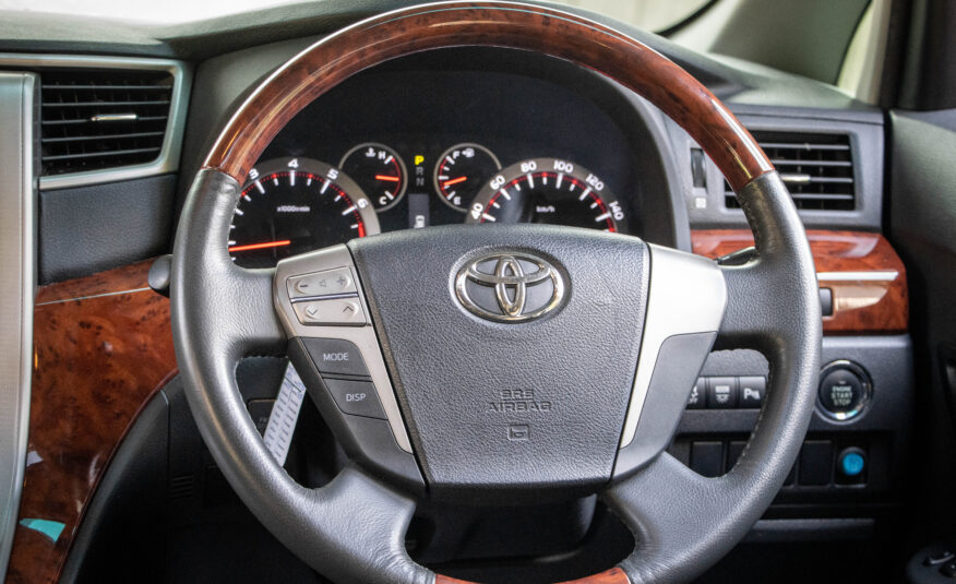 TOYOTA VELLFIRE 2.4 V 2010