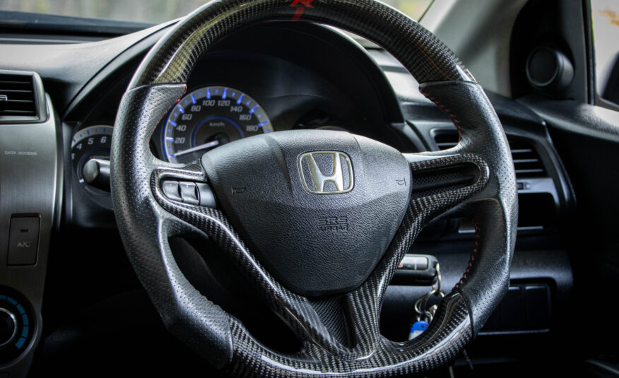 HONDA CITY 1.5 V  I-VTEC 2012