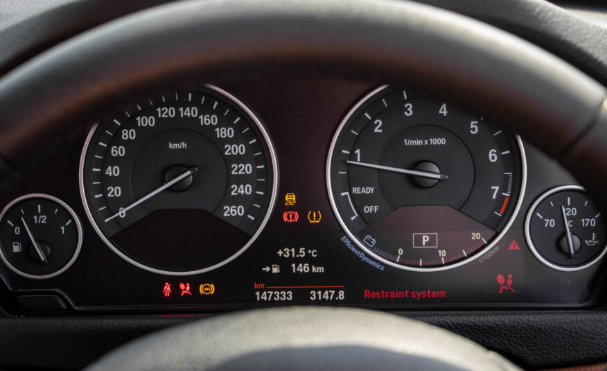 BMW 320i 2.0 LUXURY 2017