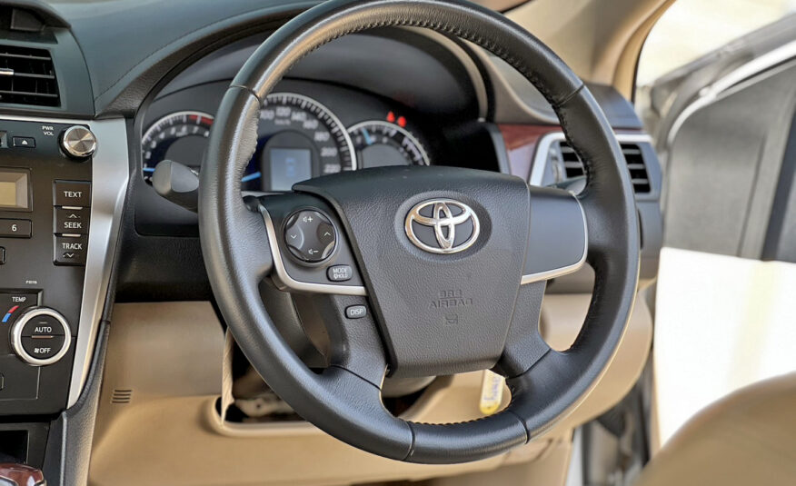 TOYOTA CAMRY 2.0 G 2012