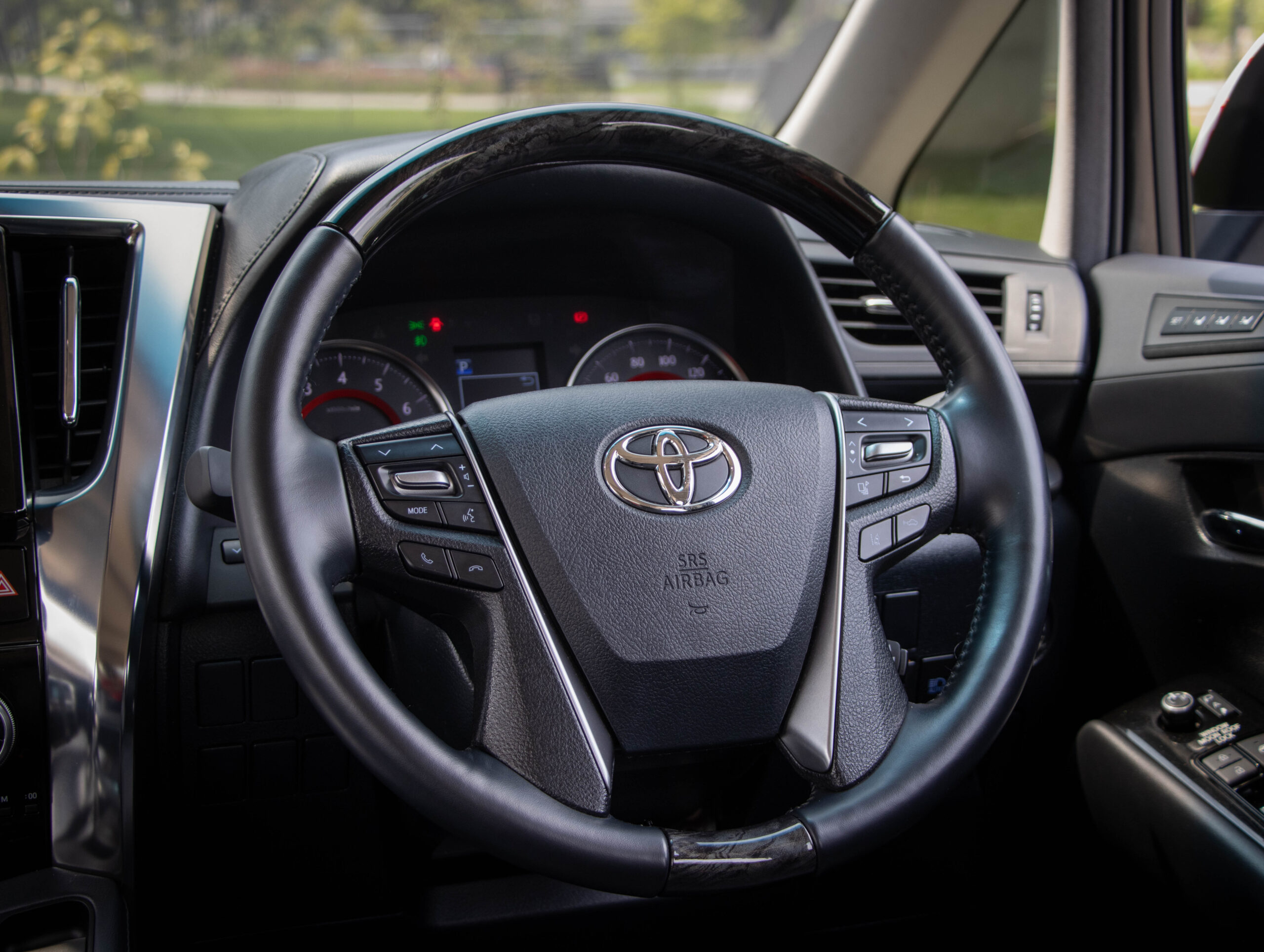 TOYOTA ALPHARD 2.5L SC PACKAGE 2023