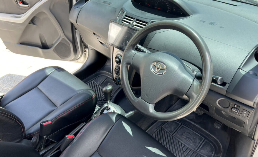TOYOTA YARIS 1.5 J 2011