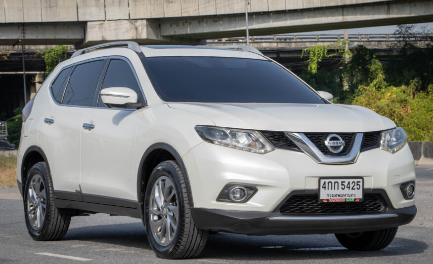 NISSAN X-TRAIL 2.5 V 4WD 2015