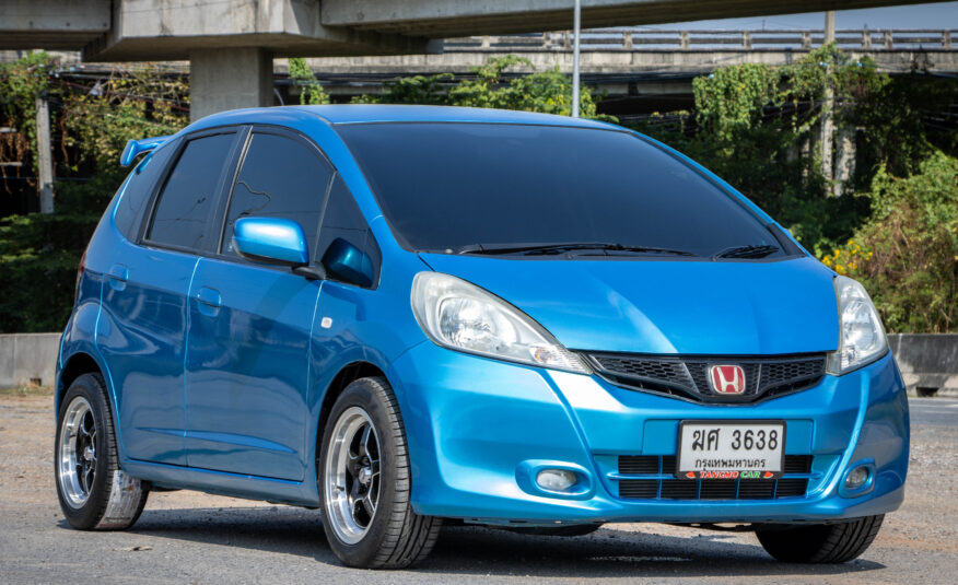 HONDA JAZZ S i-VTEC 2012
