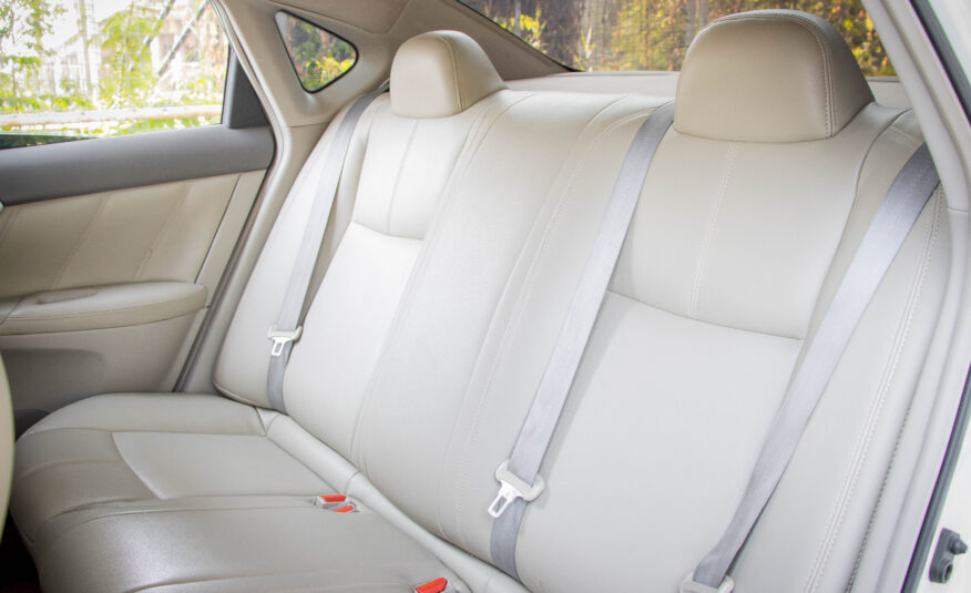 NISSAN SYLPHY 1.6 V 2013