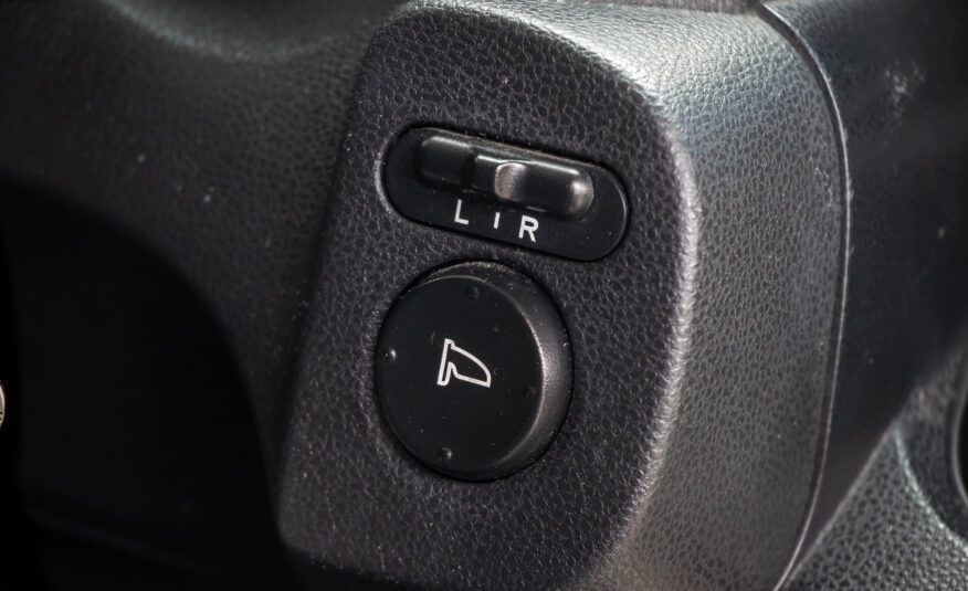 HONDA JAZZ 1.5 S i-VTEC 2011