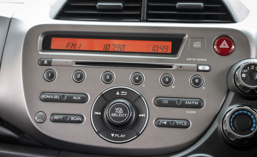 HONDA JAZZ 1.5 S i-VTEC 2011