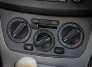 NISSAN SYLPHY 1.6 V 2013