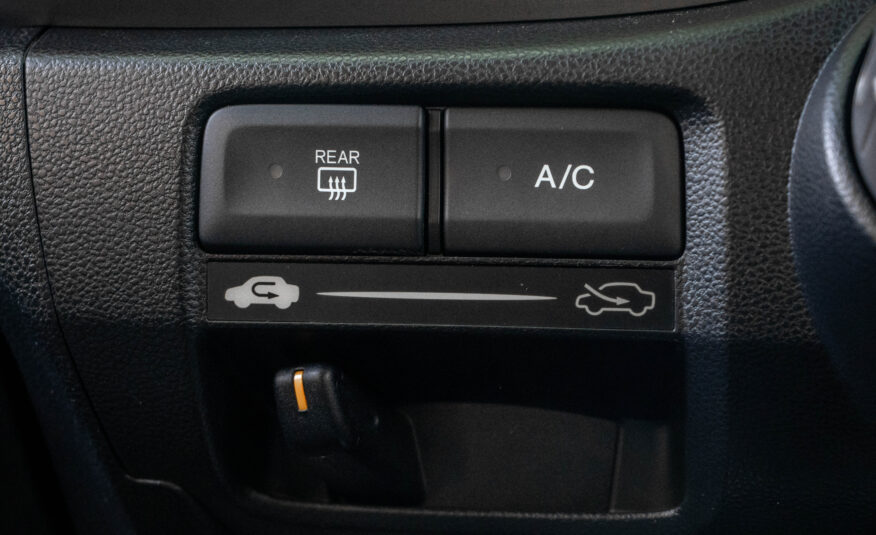 HONDA JAZZ S i-VTEC 2012
