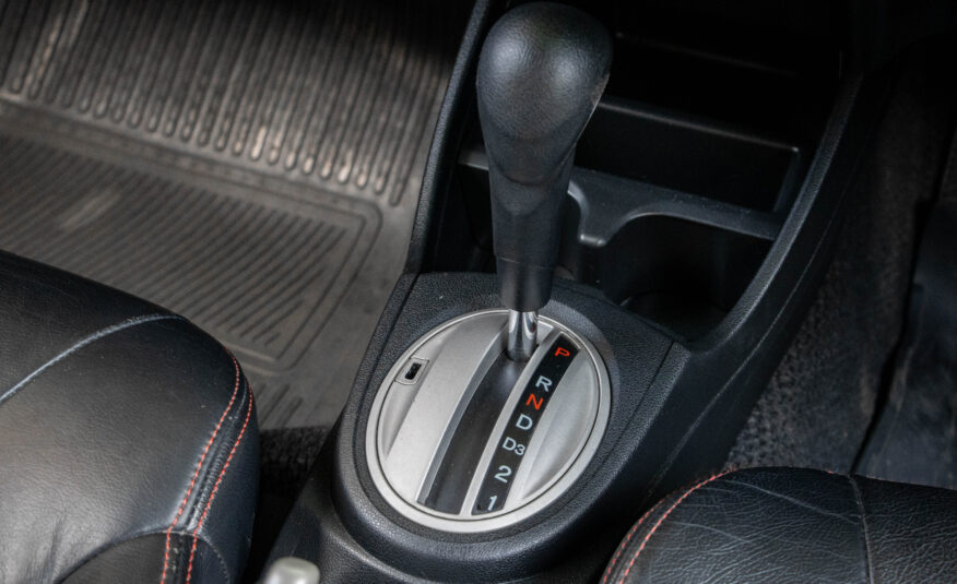 HONDA JAZZ S i-VTEC 2012