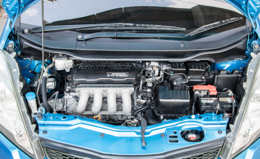 HONDA JAZZ S i-VTEC 2012