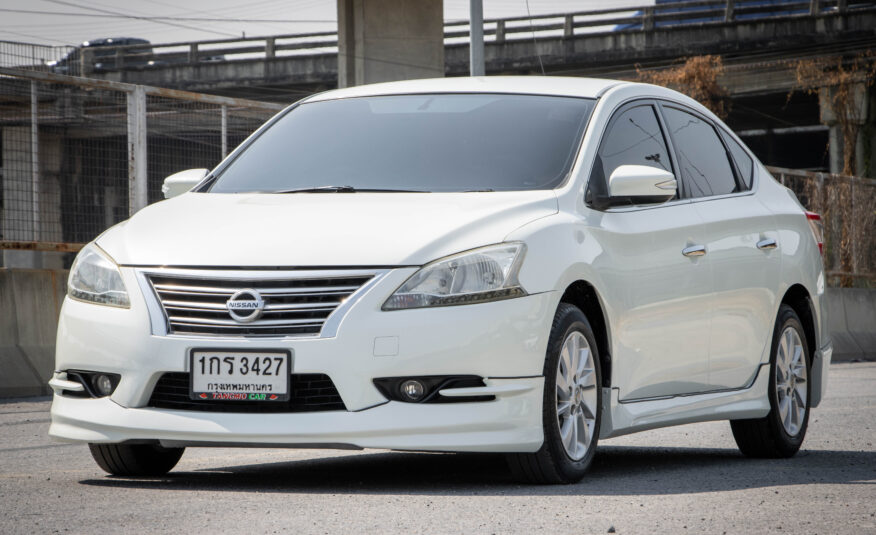 NISSAN SYLPHY 1.6 V 2013