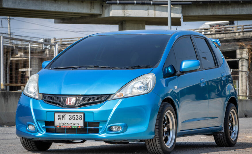HONDA JAZZ S i-VTEC 2012
