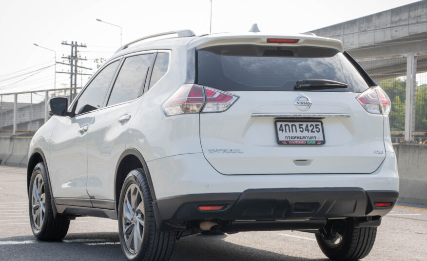 NISSAN X-TRAIL 2.5 V 4WD 2015