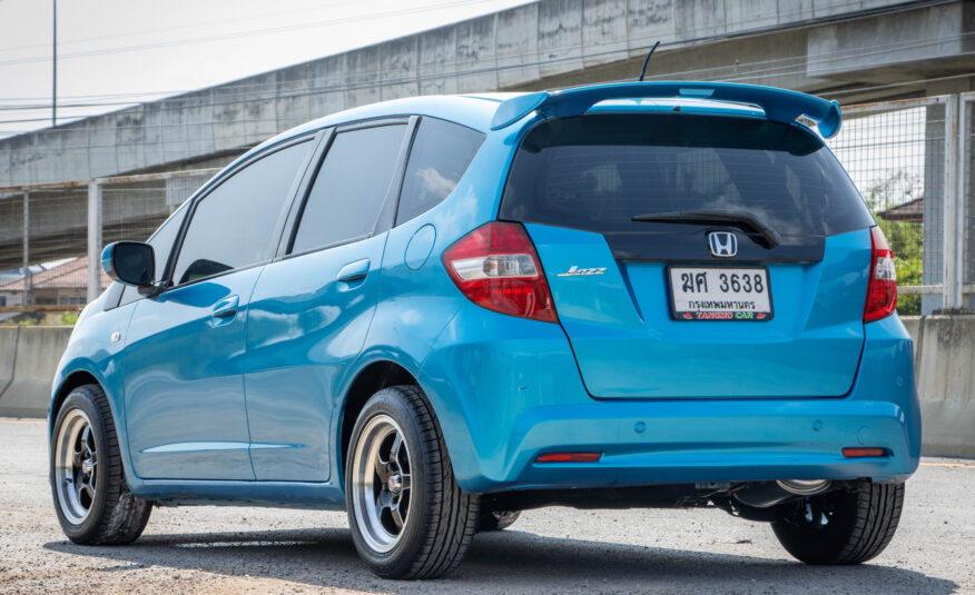 HONDA JAZZ S i-VTEC 2012