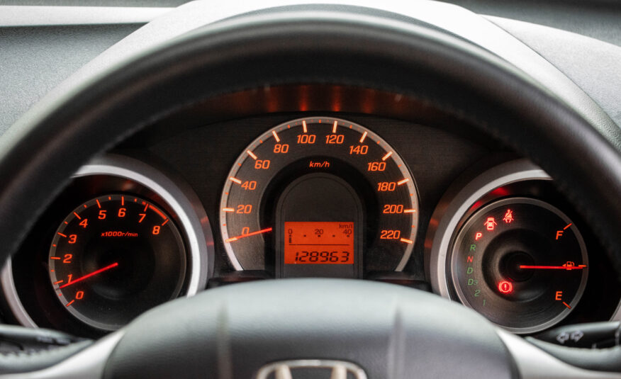HONDA JAZZ S i-VTEC 2012