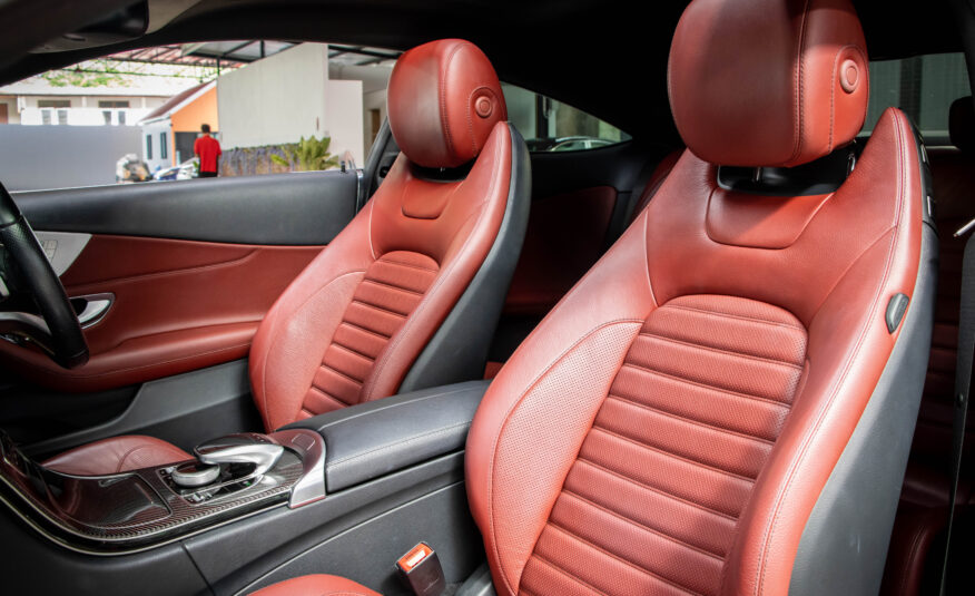 BENZ C250 2.0 COUPE AMG 2018