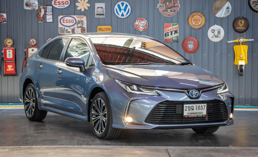 TOYOTA ALTIS 1.8 HYBRID PREMIUM 2021